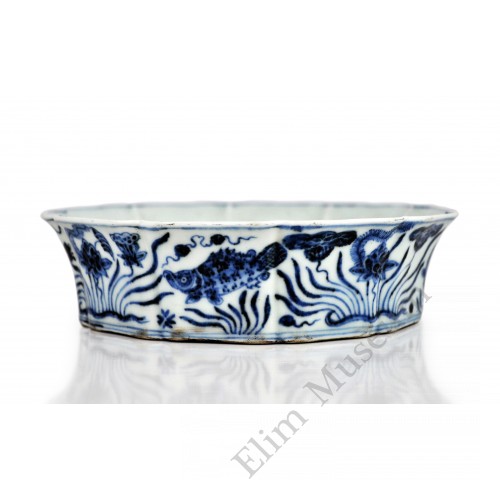 1453 A Ming Xuan-De B&W fish-lotus pattern bowl 